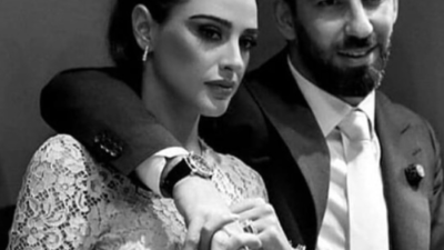 Aslıhan Doğan’dan yüzük şov
