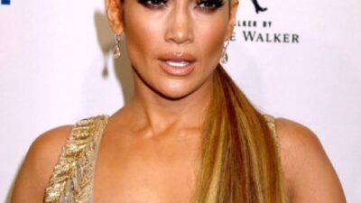 Jennifer Lopez geceye damga vurdu