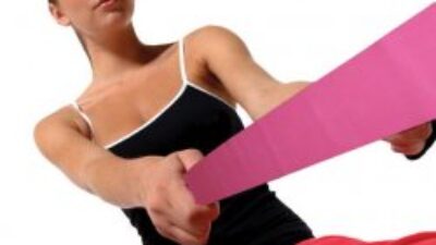 Pilates bandıyla incelin