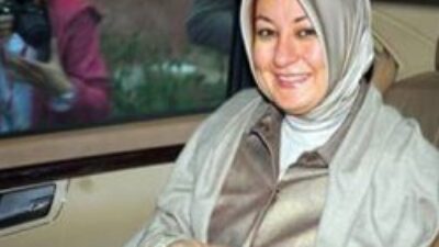 Tesettür modasını Hayrünnisa Gül belirliyor- Video