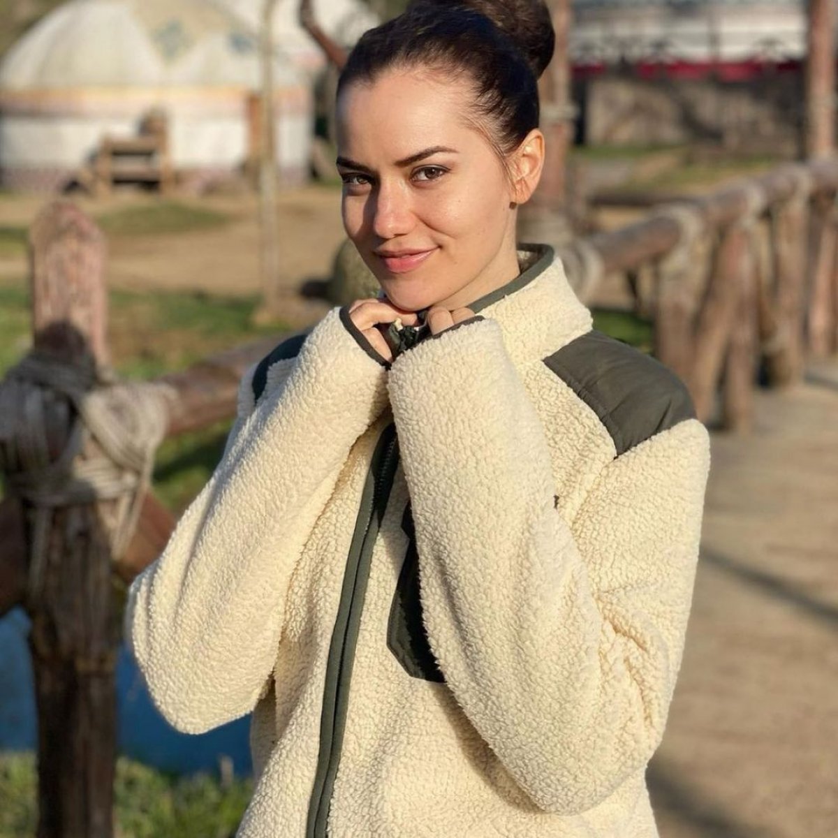 Fahriye Evcen ve oğlu Karan dan sevgi dolu kareler #2