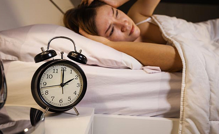 Radyo frekanslar ve elektromanyetik alanların uyku sağlığına etkisi nedir uzmanlar uyarıyor!